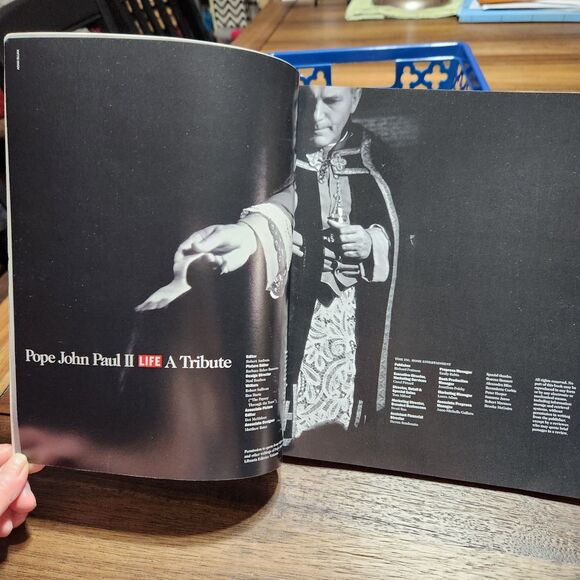 Life Commemorative Pope John Paul II A Tribute - Picture 3 of 3